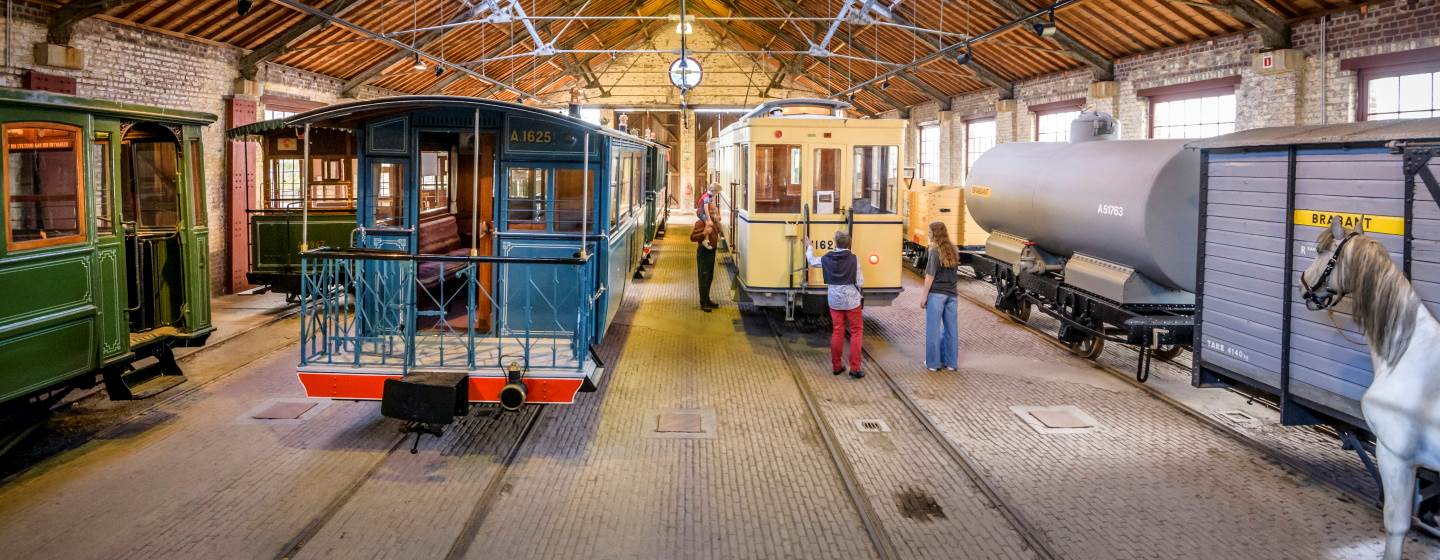 Mensen in de Tramsite van Schepdaal